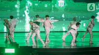 Pada rangkaian tur kali ini NCT 127 menghentak dengan lagu-lagu upbeat yang menguras tenaga. (Liputan6.com/Angga Yuniar)