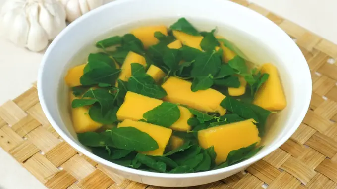 sayur bening daun katuk labu kuning