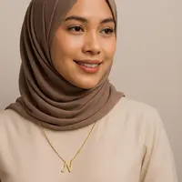 7 Model Kalung Emas Panjang yang Cocok untuk Perempuan Berhijab, Tetap Elegan dan Terlihat (sumber:AI)