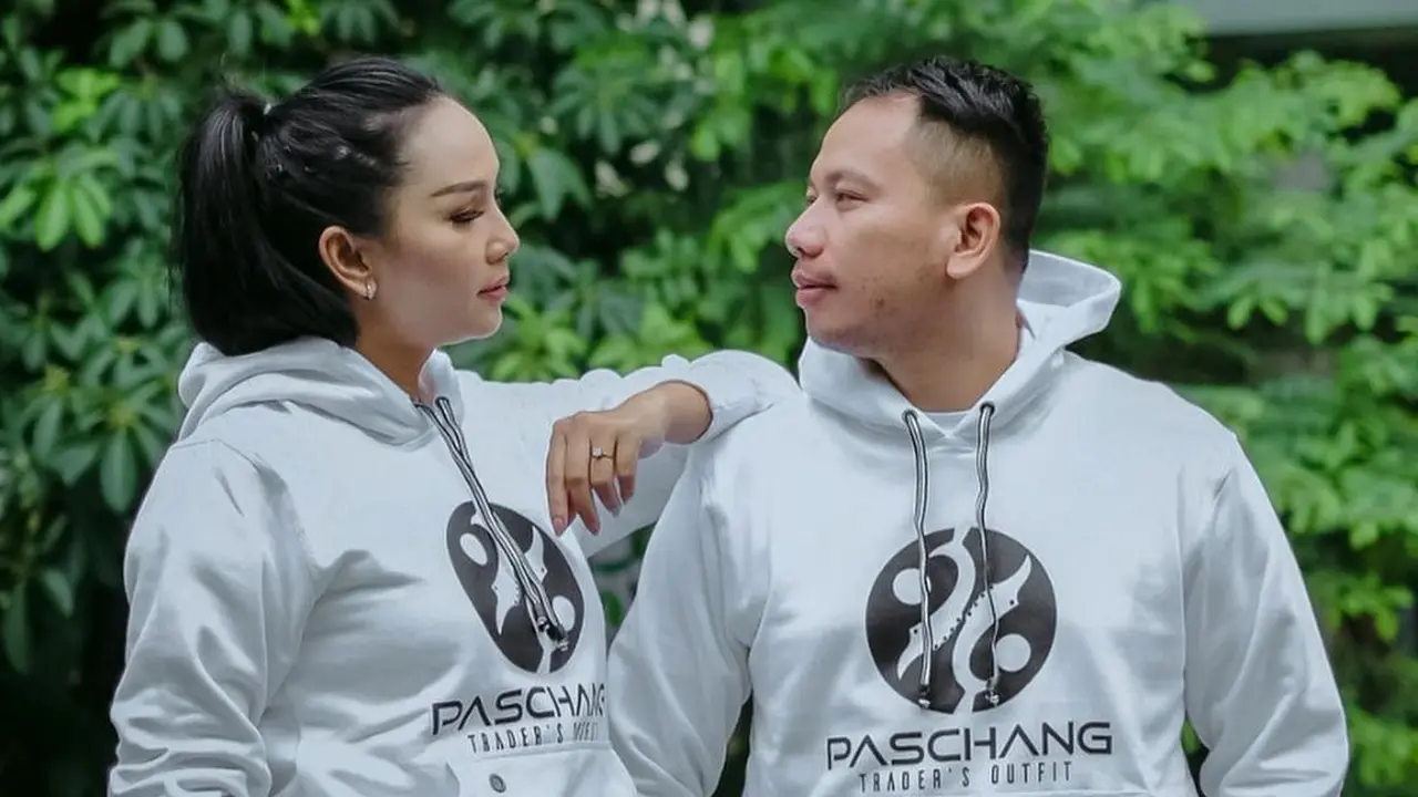 Kalina Octaranny dan Vicky Prasetyo