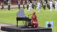 Putri Ariani tampil di acara HUT ke-78 Republik Indonesia (HUT ke-78 RI) pada Kamis (17/8/2023) di Istana. (YouTube Sekretariat Presiden)