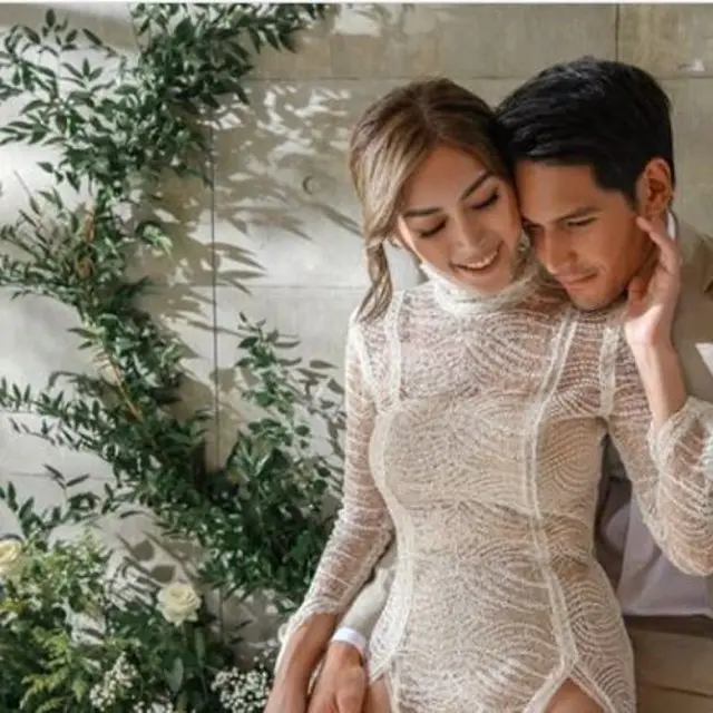 Pose Bareng Richard Kyle, Busana Jessica Iskandar Jadi Sorotan
