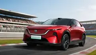 Mazda CX-6e Terbaru Punya Fitur yang Bikin Pengemudi Santai