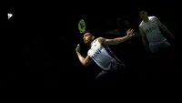 Ganda putra Indonesia, Pramudya Kusumawardana/Yeremia Erich Yoche Yacob Rambitan saat menghadapi ganda putra Inggris, Ben Lane/Sean Vendy pada laga babak 32 besar Kejuaraan bulu tangkis Indonesia Open 2023 di Istora Senayan, Jakarta, Rabu (14/6/2023). Pramudya Kusumawardana/Yeremia Erich Yoche Yacob Rambitan menang rubber game 21-15, 13-21 dan 21-14 . (Bola.com/Bagaskara Lazuardi)