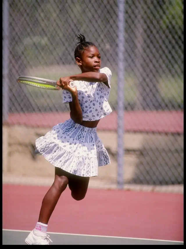 Parade Kostum Tenis Nyentrik Serena Williams