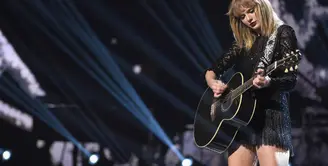 Sejak beberapa bulan belakangan ini Taylor Swift jarang terlihat di hadapan umum, bahkan hampir tidak pernah. Tak diketahui alasan sebenarnya, namun Taylor dikabarkan memiliki sebuah rencaana dalam hidupnya. (AFP/Bintang.com)