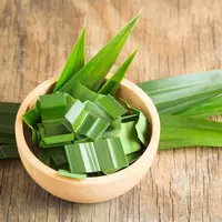Manfaat lain Daun Pandan yang Berguna Bagi Kesehatan Wajah dan Kulit Kamu / copyright shutterstock