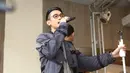 Penyanyi solo Afgan Syahreza sudah 10 tahun berkecimpung di industri musik. Guna menandai sepuluh tahun kariernya, album Dekade diluncurkan. (Nurwahyunan/Bintang.com)