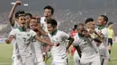 Para pemain Timnas Indonesia merayakan gol yang dicetak Stefano Lilipaly ke gawang Vietnam pada laga Piala AFF 2016 di Stadion My Dinh, Hanoi, Kamis (7/12/2016). Indonesia menang agregat 4-3 atas Vietnam. (Bola.com/Peksi Cahyo)