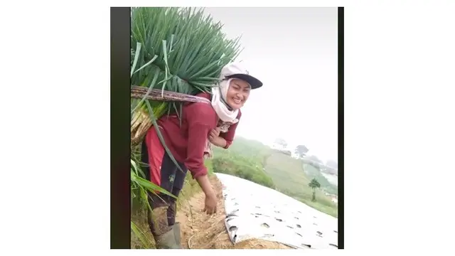 7 Potret Novi Listiana, Pedangdut Viral yang Hijrah dan Pilih Jadi Petani
