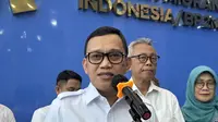 Menteri Perlindungan Pekerja Migran Indonesia, Abdul Kadir Karding usai Rapat Koordinasi MoU pada Selasa (18/3/2025). (Liputan6.com/Fenicia)