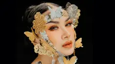 Jadi salah satu diva di Tanah Air, Titi DJ dikagumi lewat karya-karyanya yang luar biasa. Pertambahan usia tampaknya tak membuat penyanyi Titi DJ berubah fisik. Kini di usianya yang sudah kepala 5, Titi DJ terlihat cantik awet muda.&nbsp;(FOTO: instagram.com/ti2dj/)