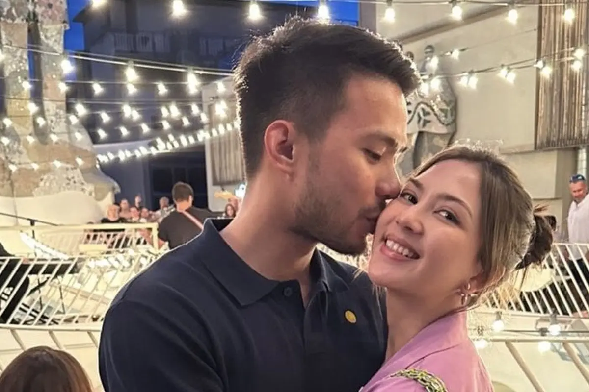 Penampilan Honeymoon Jessica Mila saat di Spanyol