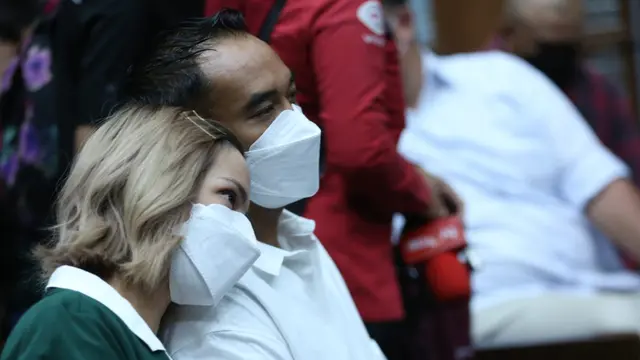 [Fimela] Nia Ramadhani dan Ardi Bakrie