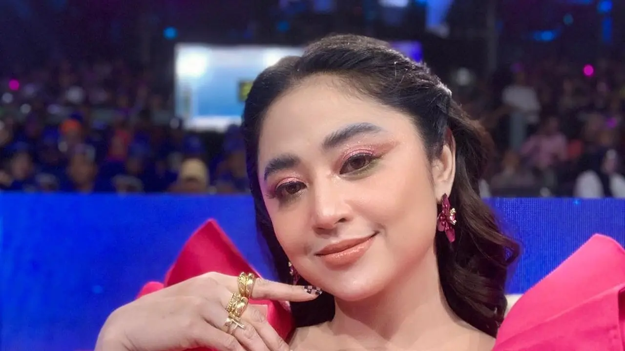 Dewi Perssik. (Foto: Dok. Instagram @dewiperssik9)
