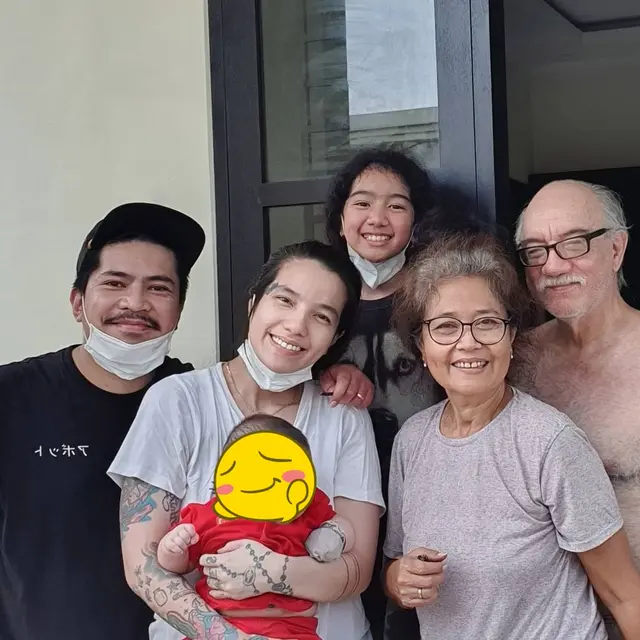 Sheila Marcia dan Keluarga