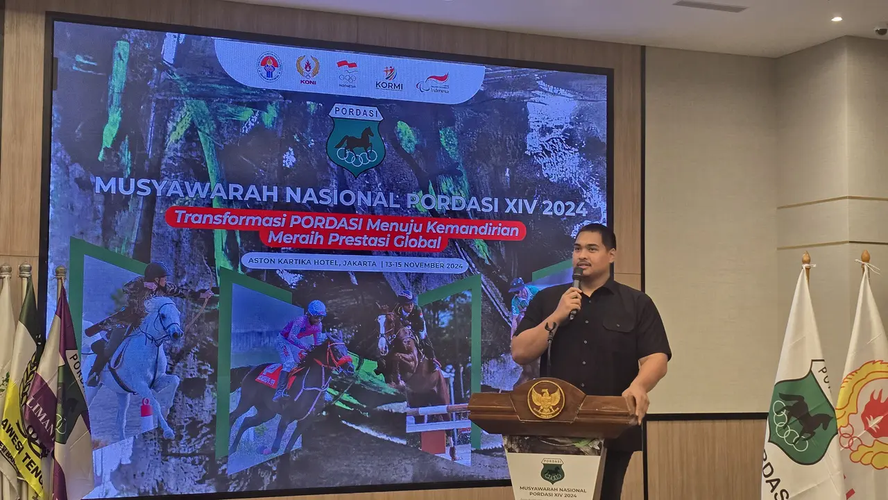 Menpora Dito Ariotedjo saat membuka Munas Pordasi