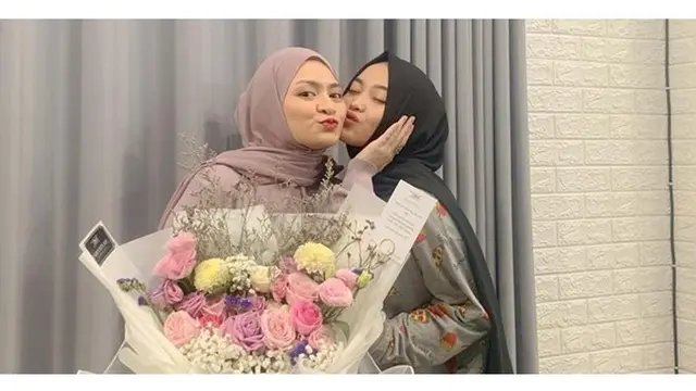 6 Momen Kedekatan Nathalie Holscher dengan Putri Delina, Bak Kakak Adik