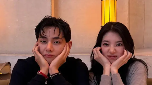 Gaya V BTS selama di Paris bikin curi perhatian. [@thv]