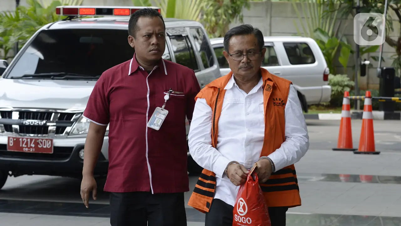 KPK Periksa Bupati Indramayu Supendi