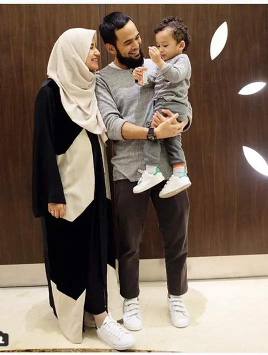 Shireen melahirkan bayi perempuan di Rumah Sakit Pondok Indah (RSPI), Jakarta Selatan pada Senin (25/7). Bayi mungil cantik itu lahir melalui proses normal. (dok. Instagram)