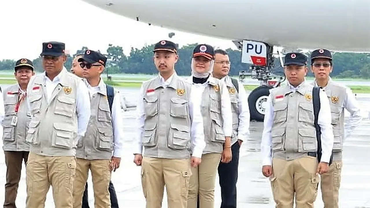Kekasih artis Elina Joerg, Gusti Ega Putrawan, merupakan staf khusus Kepala Badan Nasional Penanggulangan Bencana (PNPB) Republik Indonesia.