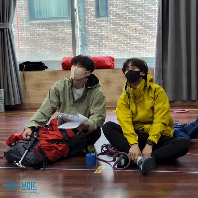 Kim Seon Ho berlatih teater. (Twitter/ thebestplays)