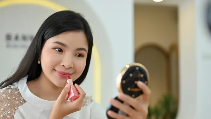 Tren Lip Shades 2026 yang Membuat Tampilan Terlihat Lebih Fresh
