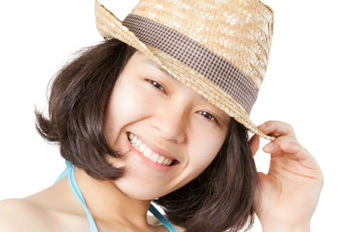 (c) Shutterstock