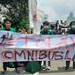 Mahasiswa mulai mendatangi kawasan patung kuda, Jakarta untuk demo menolak Omnibus Law Cipta Kerja, Selasa (20/10/2020). (Liputan6.com/ Ady Anugrahadi)