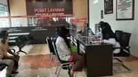 Keluarga korban kebakaran Lapas Kelas I Tangerang mulai berdatangan ke posko, Rabu (8/9/2021).