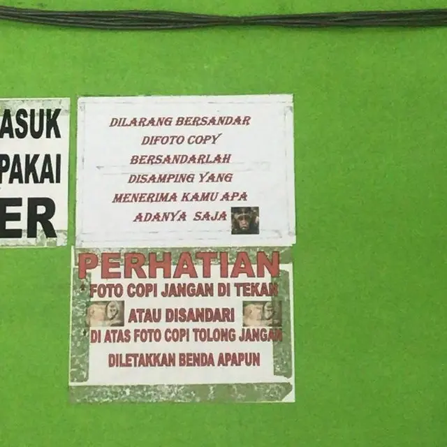 7 Potret Tulisan Nyeleneh di Tukang Fotocopy Ini Bikin Senyum Tipis