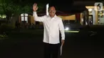 Kepala RSPAD dr Terawan Agus Putranto meninggalkan Kompleks Istana Kepresidenan di Jakarta, Selasa (22/10/2019). Terawan yang mengenakan atasan kemeja berwarna putih tersebut, dirumorkan akan mengisi jabatan sebagai Menteri Kesehatan di Kabinet Kerja jilid II. (Liputan6.com/Angga Yuniar)