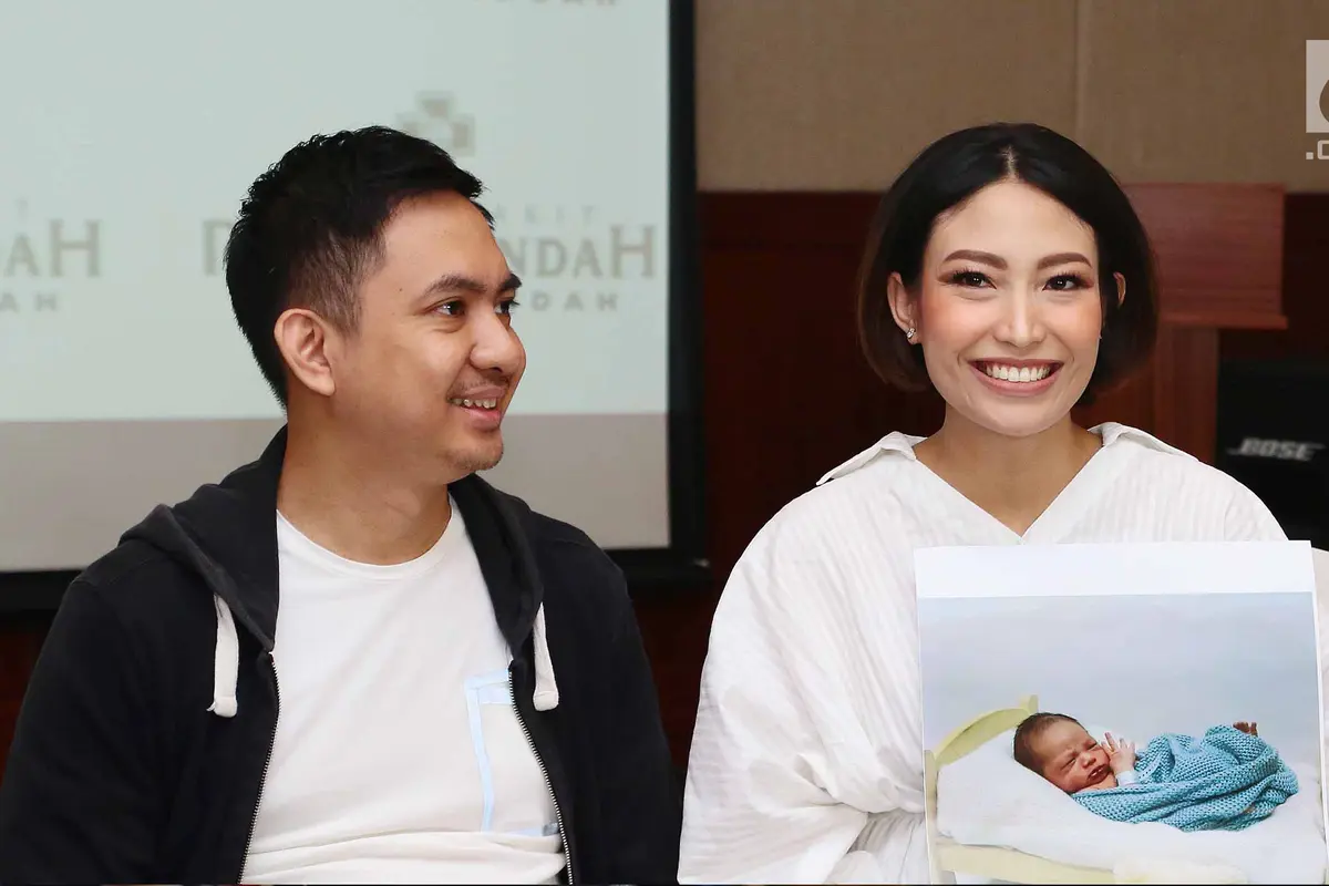 Lucunya Anak Kedua Ayu Dewi