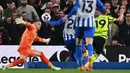 Pemain berkebangsaan Belgia tersebut sempat disoraki fans Brighton sebelum dimainkan. (AFP/Glyn Kirk)