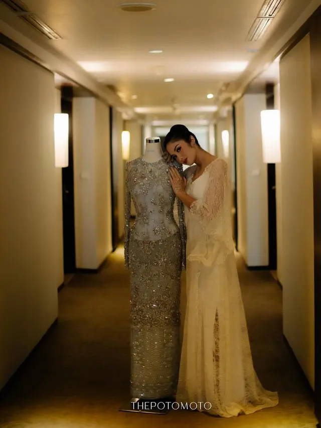 11 Model Bridal Robe Artis Indonesia, Mewah, Elegan, dan Sarat Makna