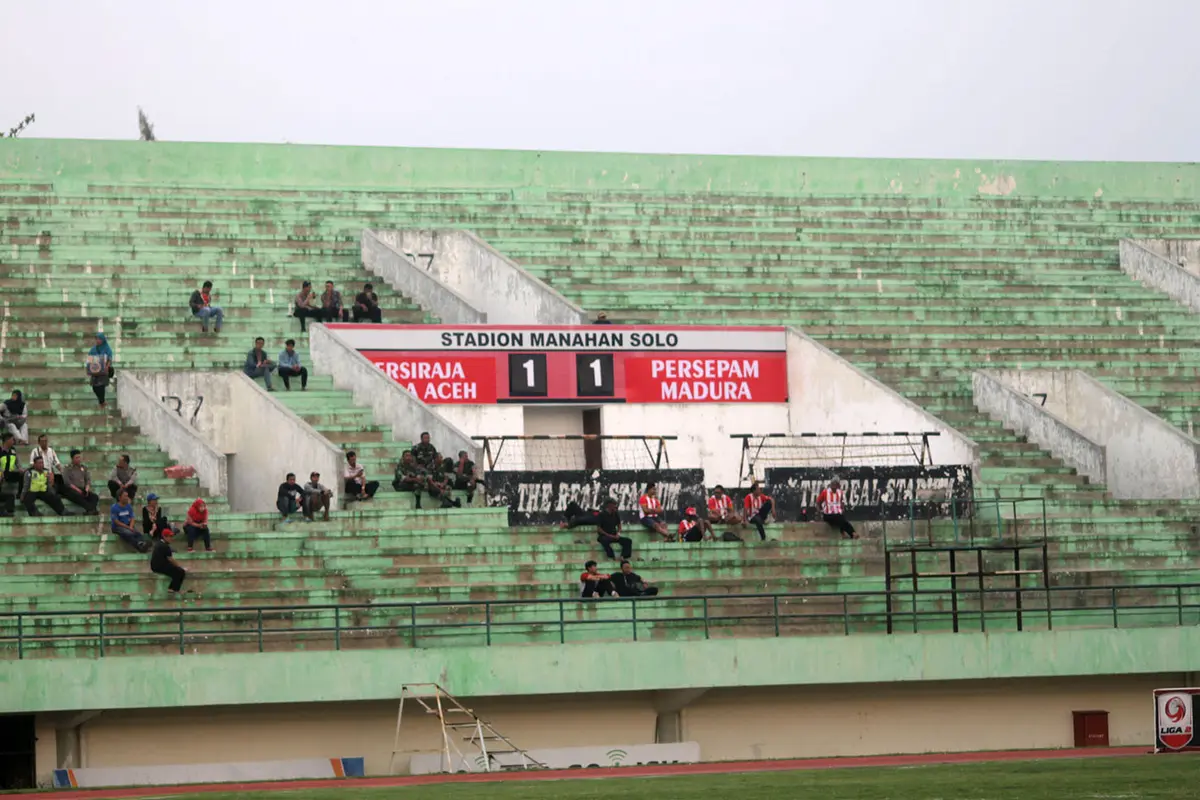 Persis Solo