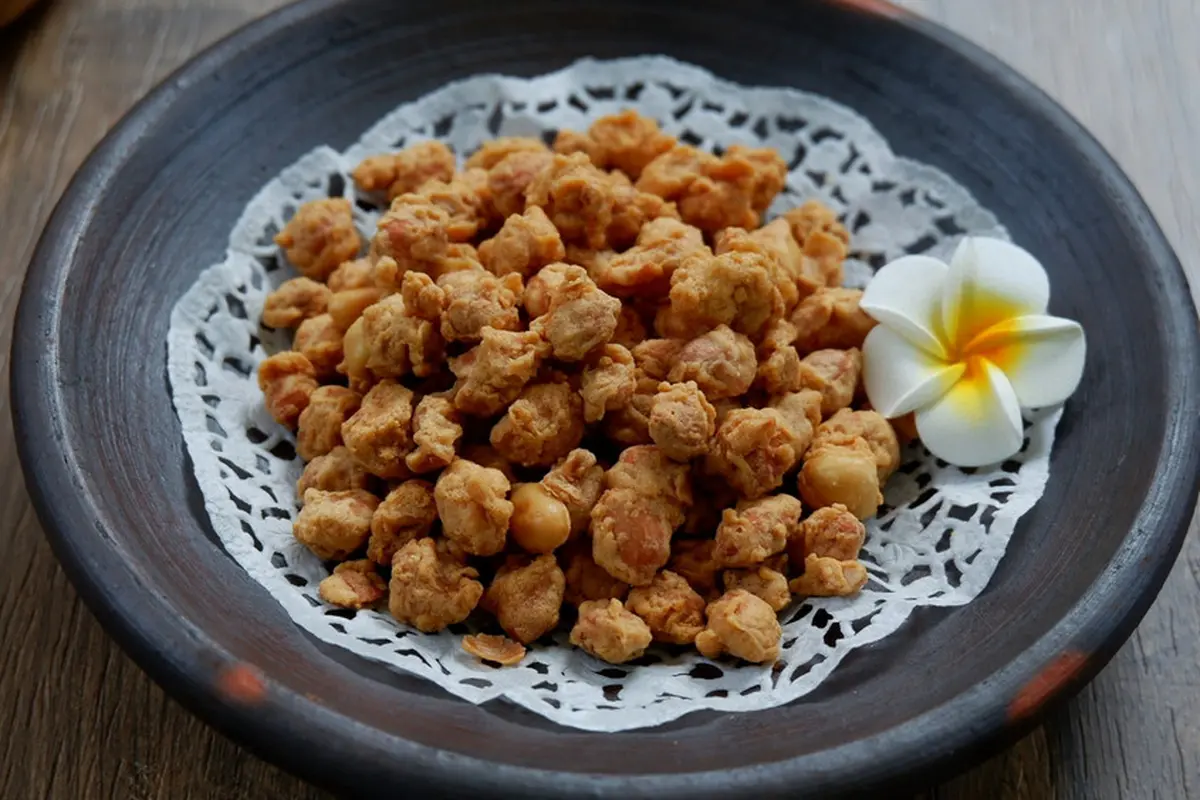 kacang telur medan