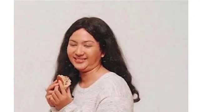 Totalitas, Ini 6 Potret Jessica Mila Bertubuh Gemuk di Film Terbarunya