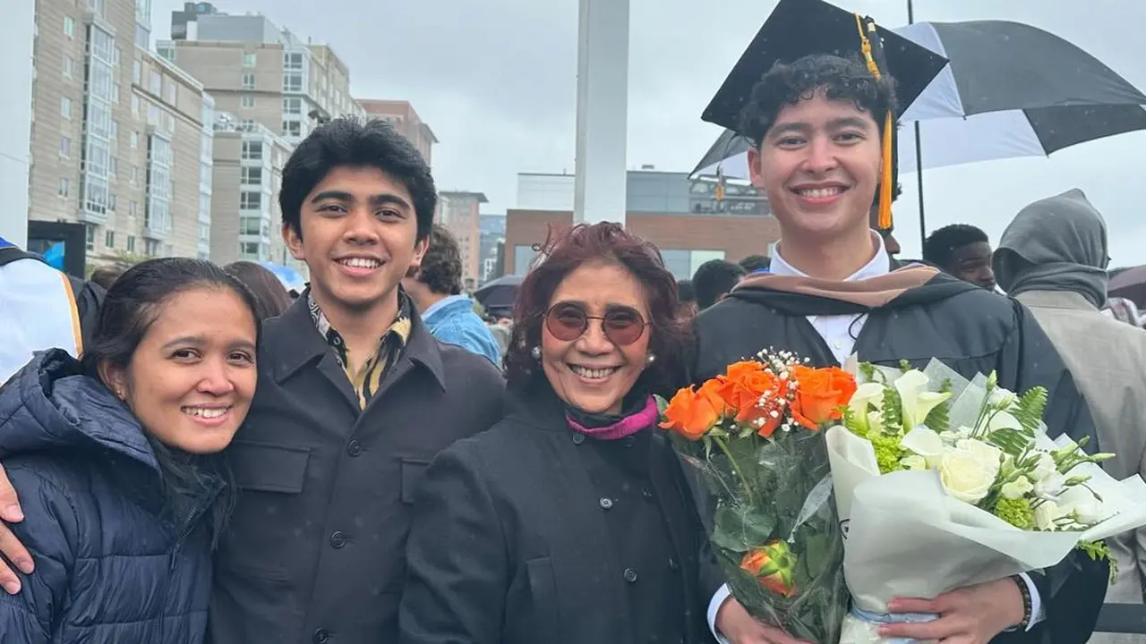 Potret wisuda Alvy Xavier anak Susi Pudjiastuti (Sumber: Instagram/@susipudjiastuti115)