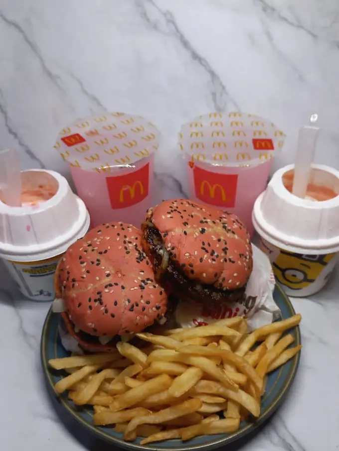 Selebrasi HUT RI ke-77, Mencicipi Rasa Rendang, Cabe Ijo, dan Es Campur di Menu Terbaru McDonald's