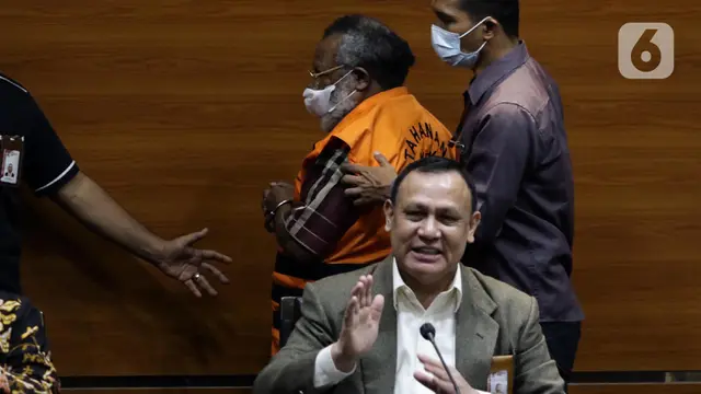 Usai Dijemput Paksa, Bupati Mimika Eltinus Omaleng Ditahan KPK