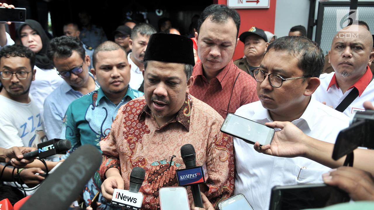 Fahri Hamzah dan Fadli Zon Jenguk Ahmad Dhani di Rutan Cipinang