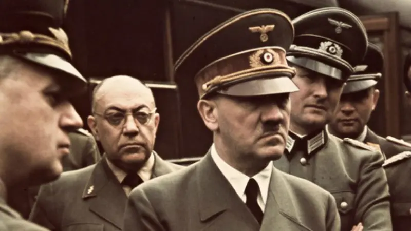 Hitler Junkie (0)