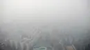 Kompleks apartemen yang diselimuti polusi udara di Seoul, Korea Selatan, 6 Maret 2019. Pemerintah Korea Selatan telah mengeluarkan langkah-langkah darurat sebagai tanggapan terhadap memburuknya kualitas udara. (REUTERS/Kim Hong-Ji/File Photo)
