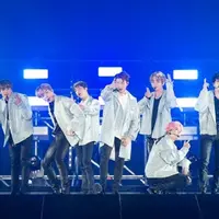 Konser BTS yang berjudul The Wings Tour jadi salah satu konser yang heboh. Boyband asal Korea ini berhasil menghipnotis para penggemarnya. (foto: btsdiary.com)