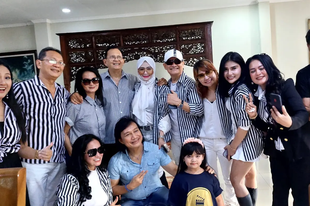 Roy Marten dan Rekan-rekan Artis