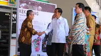 Kawasan Ekonomi Khusus (KEK) di Bandara Sam Ratulangi, Manado, Senin (1/4). Jokowi meresmikan beroperasinya 3 Kawasan Ekonomi Khusus, Rusun Mahasiswa IAIN Kota Manado dan Rusun Mahasiswa UKI Kota Tomohon. (Liputan6.com/Angga Yuniar)