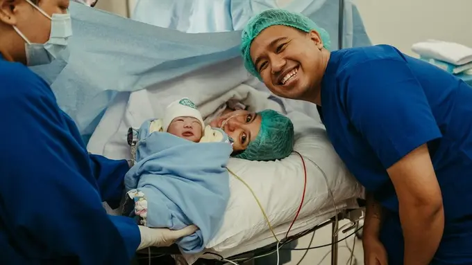 Joshua Suherman jadi bapak (Instagram/jojosuherman)