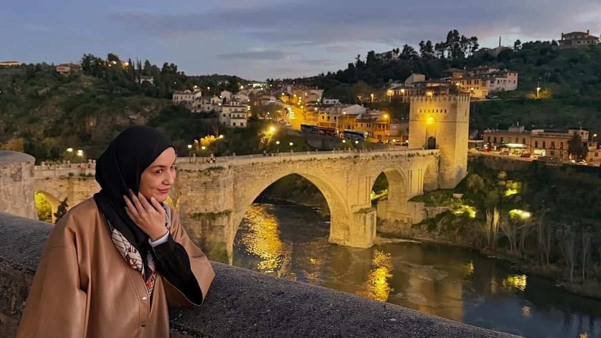 Shireen Sungkar Tarik Pelajaran Penting Saat Kunjungi Spanyol, Termasuk soal Keislaman